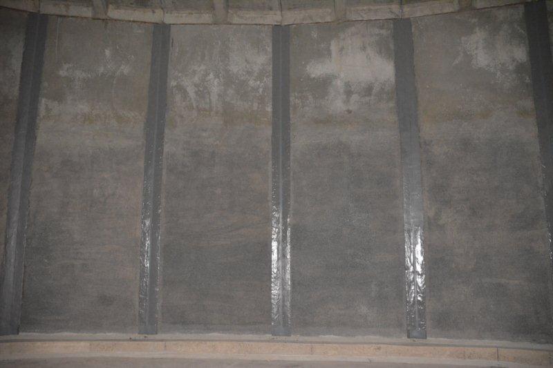 Inside the rehabilitated reservoir 